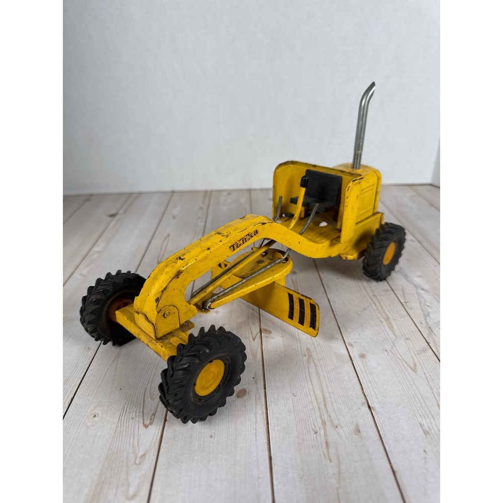 Vintage 1960s Tonka Road Grader Scraper Pressed Steel Construction Toy